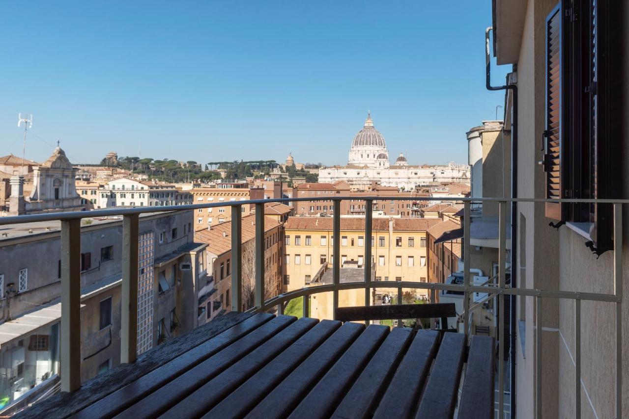 Bright Apt With Views Of San Pietro Rom Exterior foto